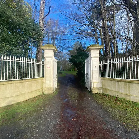 Les Escuries, Dependances Du Chateau Apartment
