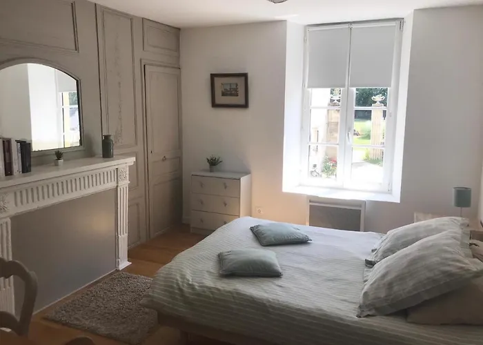 Les Escuries, Dependances Du Chateau Apartman